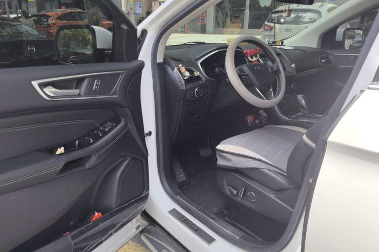 Used Ford Edge 2018 EcoBoost 245 Two-Wheel-Drive Titanium 7-Seater China V Standard Driver Seat