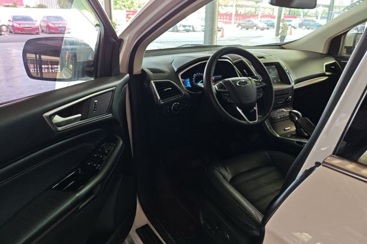 Used Ford Edge 2018 EcoBoost 245 Two-Wheel-Drive Titanium 7-Seater China V Standard Driver Seat