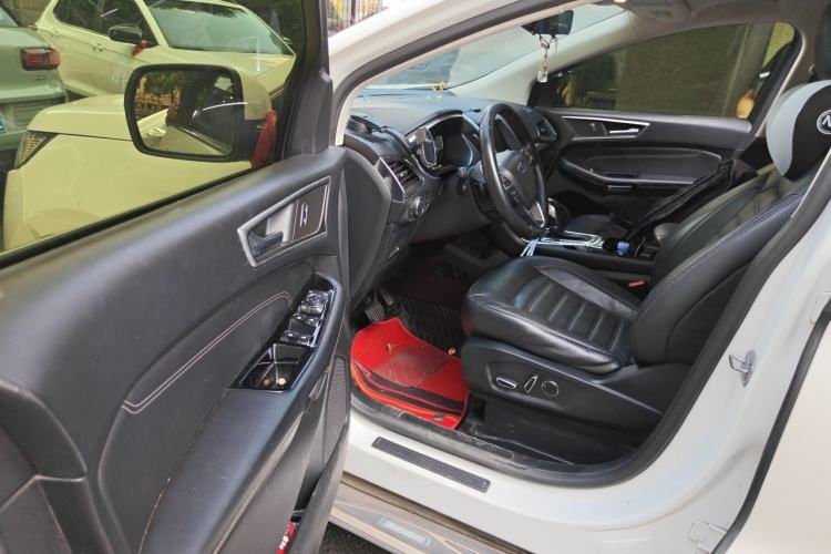 Used Ford Edge 2018 EcoBoost 245 Two-Wheel-Drive Titanium 7-Seater China V Standard Driver Seat