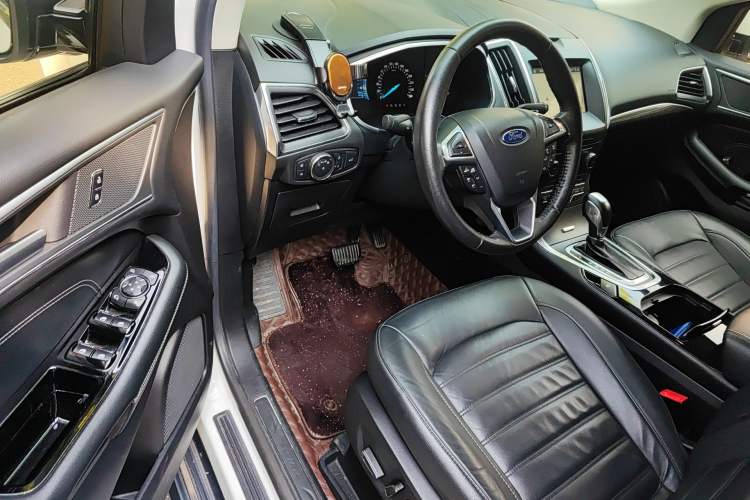 Used Ford Edge 2018 EcoBoost 245 Two-Wheel-Drive Titanium 7-Seater China V Standard Driver Seat