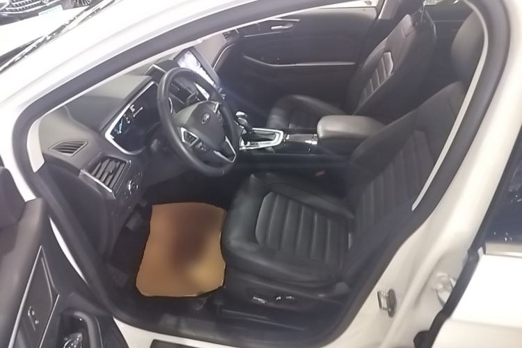 Used Ford Edge 2018 EcoBoost 245 Two-Wheel-Drive Titanium 7-Seater China V Standard Driver Seat