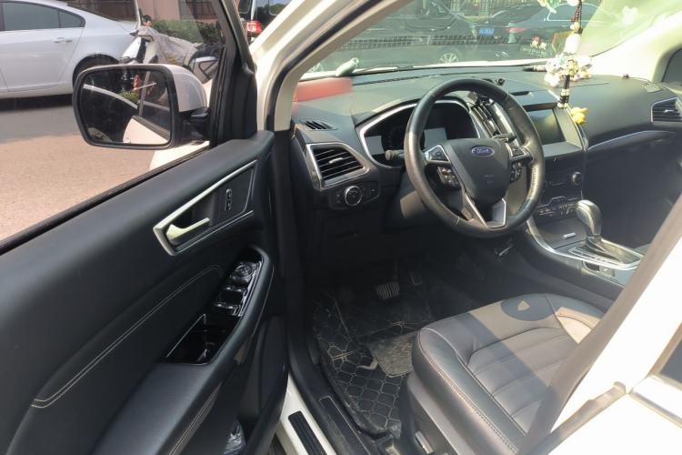 Used Ford Edge 2018 EcoBoost 245 Two-Wheel-Drive Titanium 7-Seater China V Standard Driver Seat