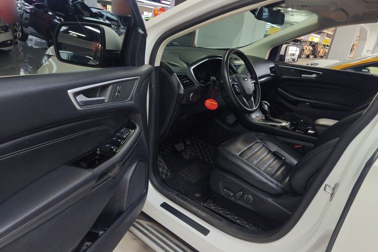 Used Ford Edge 2018 EcoBoost 245 Two-Wheel-Drive Titanium 7-Seater China V Standard Driver Seat