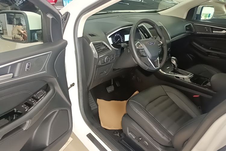 Used Ford Edge 2018 EcoBoost 245 Two-Wheel-Drive Titanium 7-Seater China V Standard Driver Seat