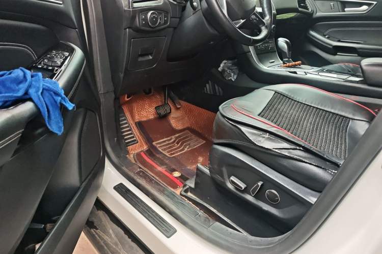 Used Ford Edge 2018 EcoBoost 245 Two-Wheel-Drive Titanium 7-Seater China VI Standard Driver Seat