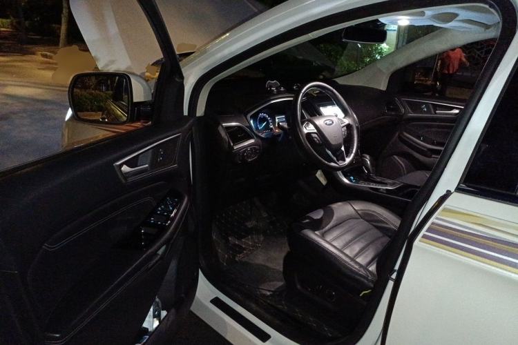 Used Ford Edge 2018 EcoBoost 245 Two-Wheel-Drive Titanium 7-Seater China V Standard Driver Seat