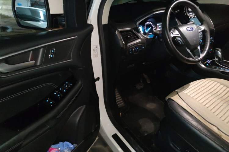 Used Ford Edge 2018 EcoBoost 245 Two-Wheel-Drive Titanium 7-Seater China V Standard Driver Seat