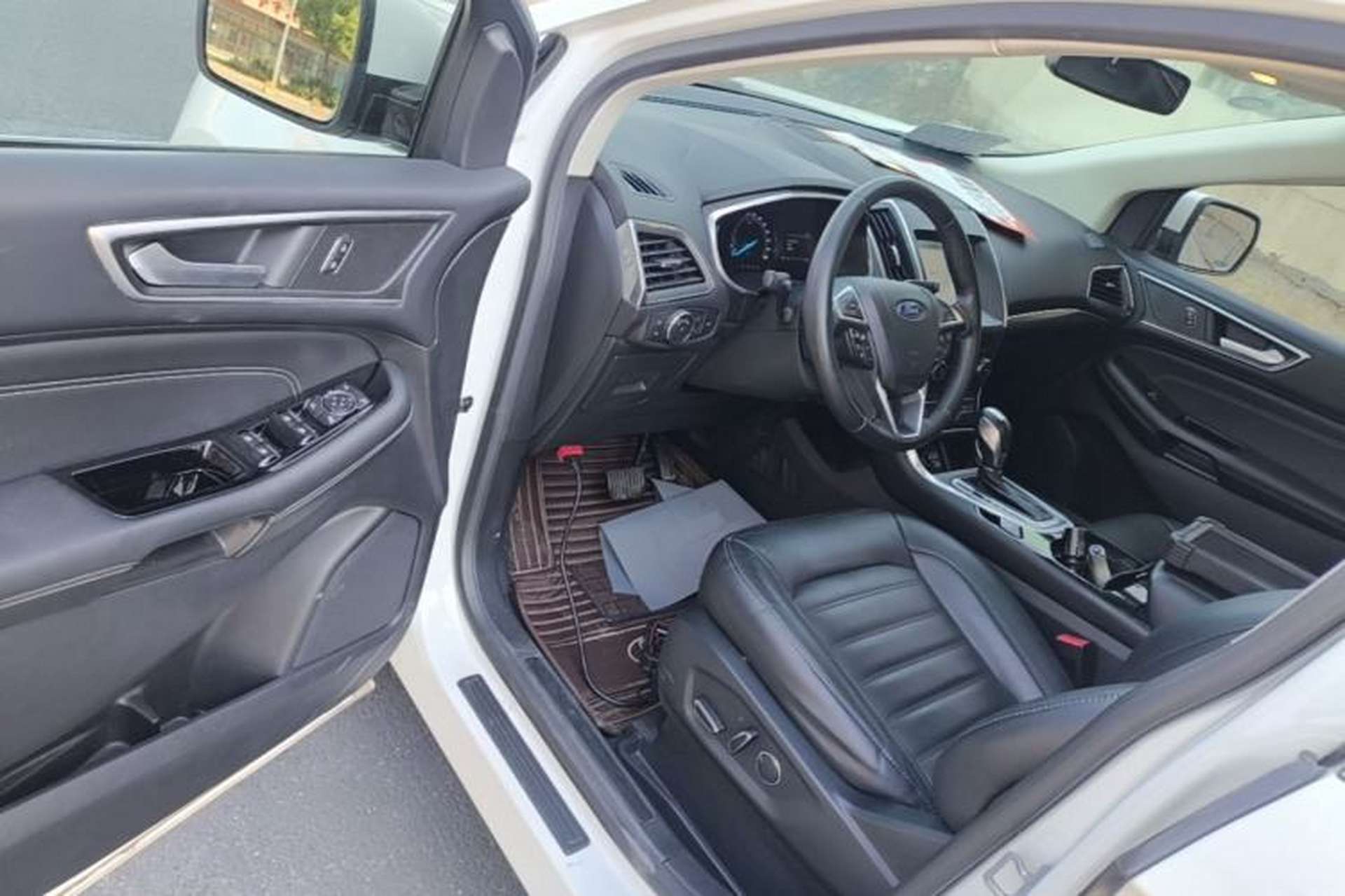 Used Ford Edge 2018 EcoBoost 245 Two-Wheel-Drive Titanium 7-Seater China V Standard Driver Seat