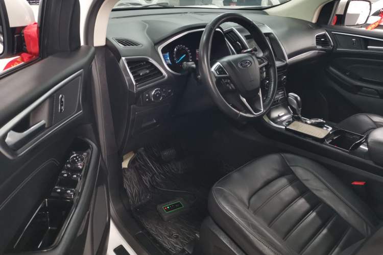 Used Ford Edge 2018 EcoBoost 245 Two-Wheel-Drive Titanium 7-Seater China V Standard Driver Seat