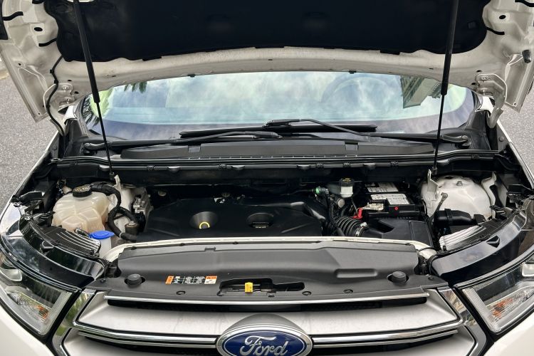 Used Ford Edge 2018 EcoBoost 245 Two-Wheel-Drive Titanium 5-Seater China V Standard Engine Bay