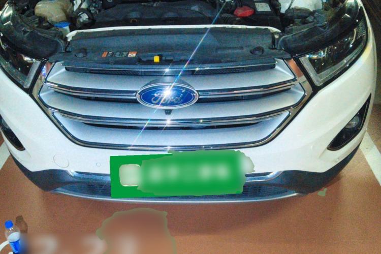 Used Ford Edge 2018 EcoBoost 245 Four-Wheel Drive Titanium 7-Seater Engine Bay