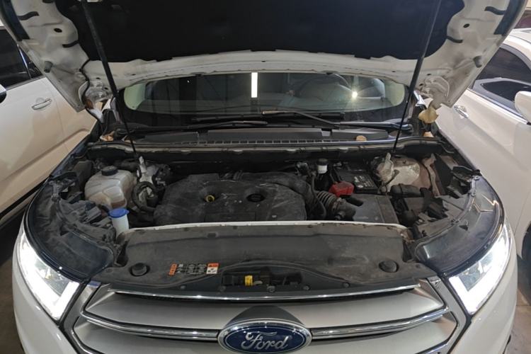 Used Ford Edge 2018 EcoBoost 245 Two-Wheel-Drive Titanium 7-Seater China V Standard Engine Bay