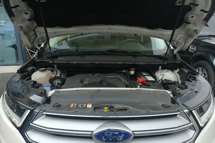 Used Ford Edge 2018 EcoBoost 245 Four-Wheel Drive Titanium 7-Seater Engine Bay
