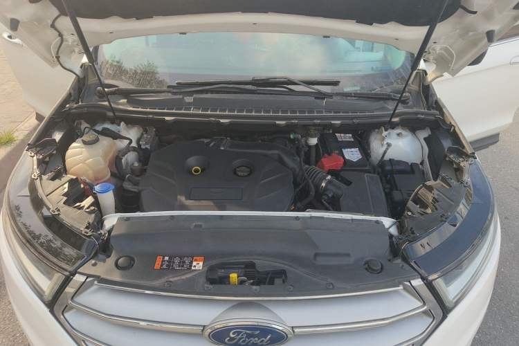 Used Ford Edge 2018 EcoBoost 245 Four-Wheel Drive Titanium 7-Seater Engine Bay
