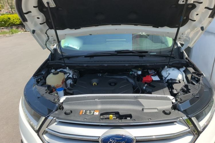 Used Ford Edge 2018 EcoBoost 245 Two-Wheel-Drive Titanium 7-Seater China V Standard Engine Bay