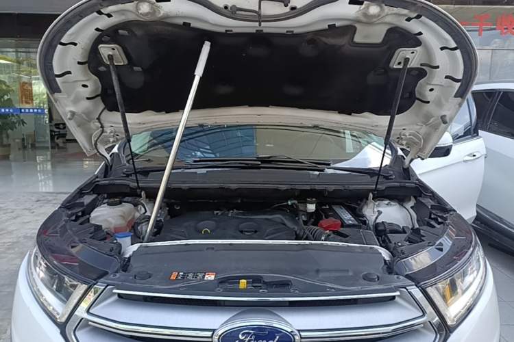 Used Ford Edge 2018 EcoBoost 245 Two-Wheel-Drive Titanium 7-Seater China V Standard Engine Bay