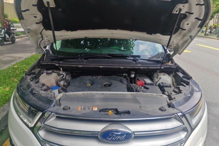 Used Ford Edge 2018 EcoBoost 245 Two-Wheel-Drive Titanium 7-Seater China VI Standard Engine Bay