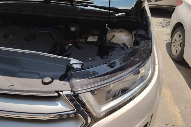 Used Ford Edge 2018 EcoBoost 245 Two-Wheel-Drive Titanium 7-Seater China VI Standard Engine Bay Left