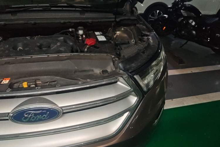 Used Ford Edge 2018 EcoBoost 245 Two-Wheel-Drive Platinum Edition 7-Seater China V Emission Standard Engine Bay Left