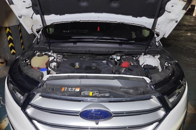 Used Ford Edge 2018 EcoBoost 245 Two-Wheel-Drive Titanium 5-Seater China V Standard Engine Bay