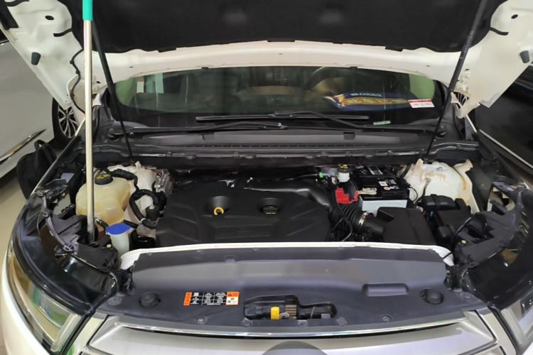 Used Ford Edge 2018 EcoBoost 245 Two-Wheel-Drive Titanium 7-Seater China V Standard Engine Bay