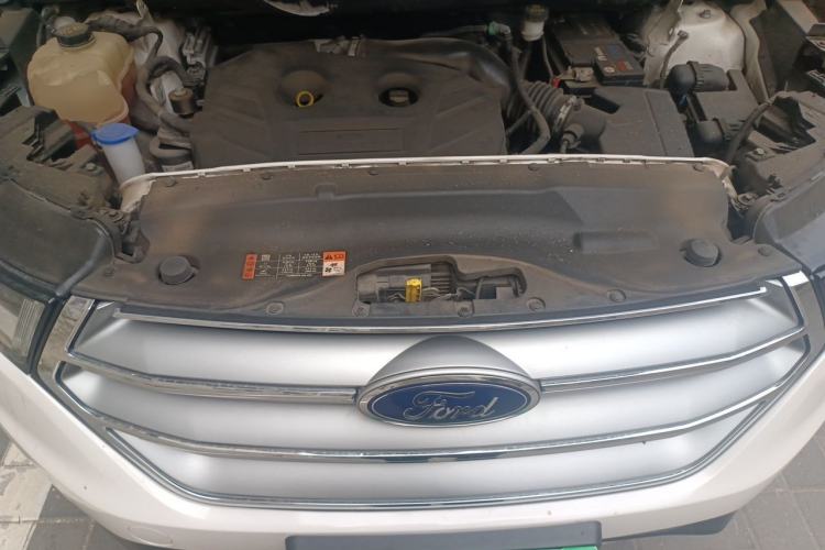 Used Ford Edge 2018 EcoBoost 245 Two-Wheel-Drive Titanium 7-Seater China V Standard Engine Bay