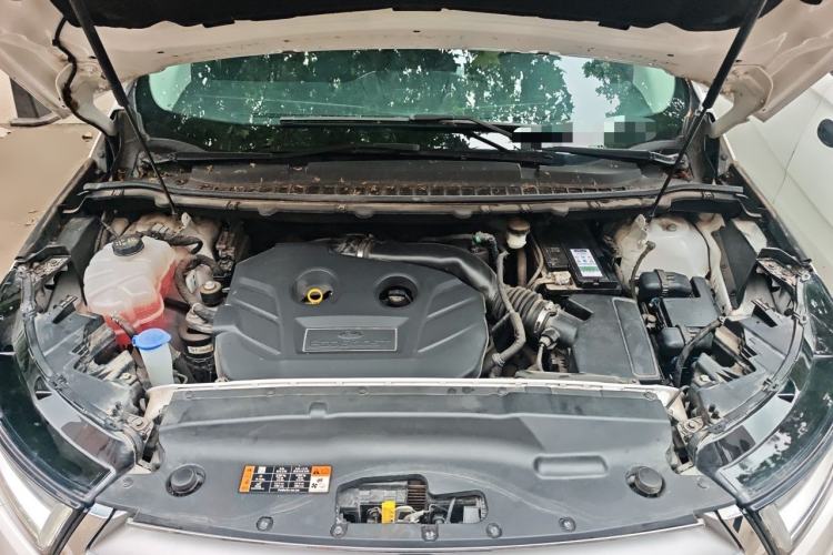 Used Ford Edge 2018 EcoBoost 245 Two-Wheel-Drive Titanium 7-Seater China VI Standard Engine Bay