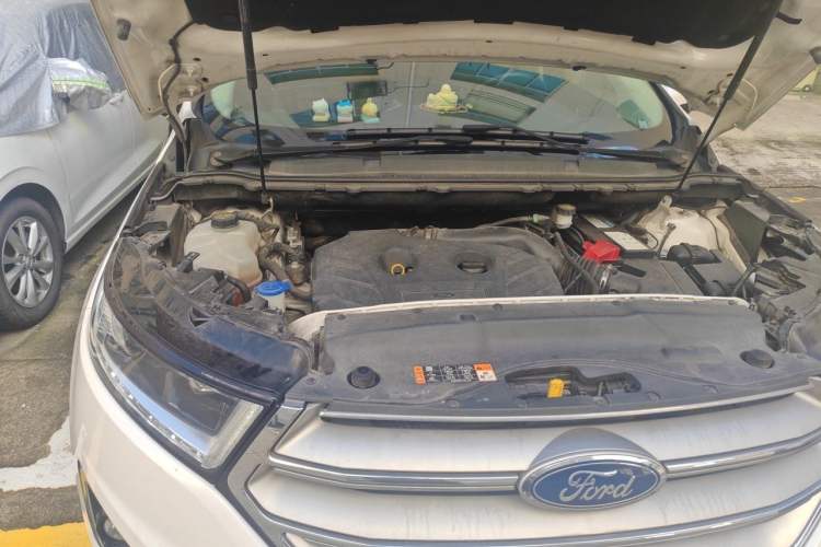 Used Ford Edge 2018 EcoBoost 245 Two-Wheel-Drive Titanium 7-Seater China V Standard Engine Bay Right