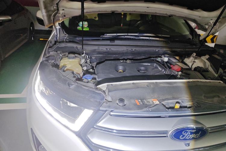 Used Ford Edge 2018 EcoBoost 245 Two-Wheel-Drive Titanium 7-Seater China V Standard Engine Bay Right