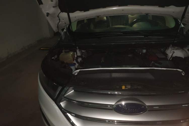 Used Ford Edge 2018 EcoBoost 245 Two-Wheel-Drive Titanium 7-Seater China V Standard Engine Bay Right
