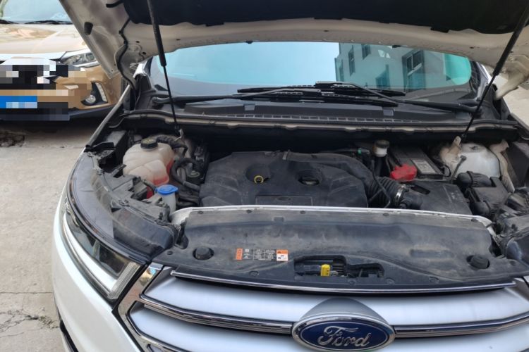 Used Ford Edge 2018 EcoBoost 245 Four-Wheel Drive Titanium 7-Seater Engine Bay Right