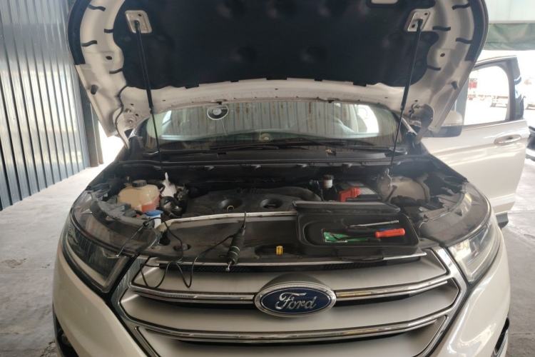 Used Ford Edge 2018 EcoBoost 245 Two-Wheel-Drive Titanium 7-Seater China V Standard Engine Bay