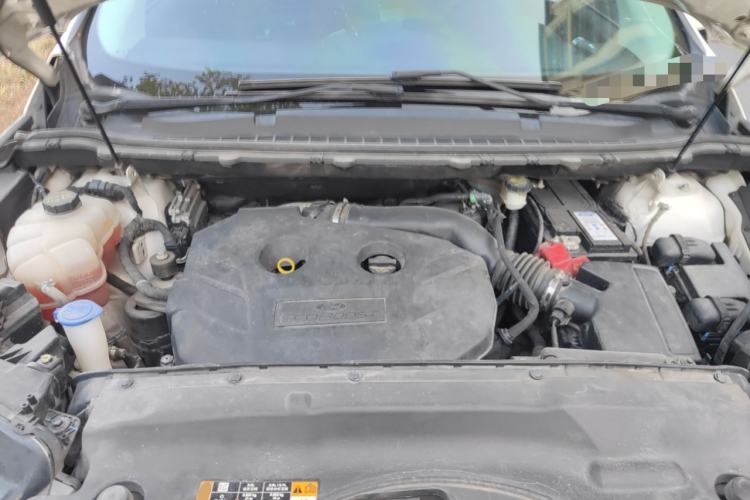 Used Ford Edge 2018 EcoBoost 245 Two-Wheel-Drive Titanium 7-Seater China V Standard Engine Bay