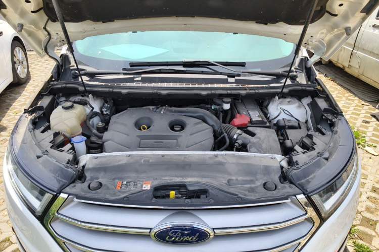 Used Ford Edge 2018 EcoBoost 245 Two-Wheel-Drive Titanium 7-Seater China V Standard Engine Bay