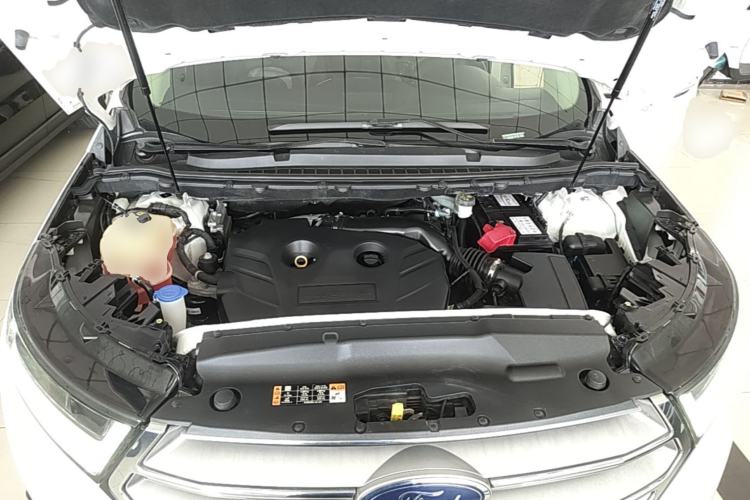 Used Ford Edge 2018 EcoBoost 245 Four-Wheel Drive Titanium 7-Seater Engine Bay