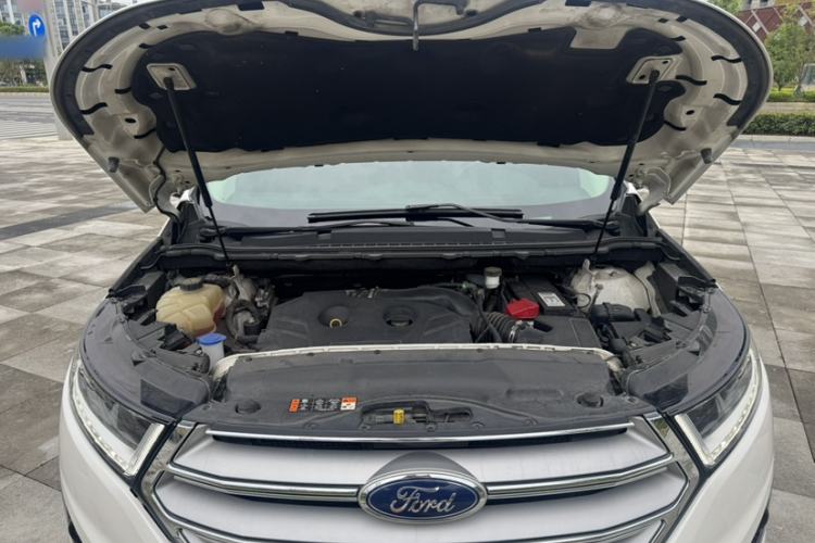 Used Ford Edge 2018 EcoBoost 245 Two-Wheel-Drive Titanium 7-Seater China V Standard Engine Bay
