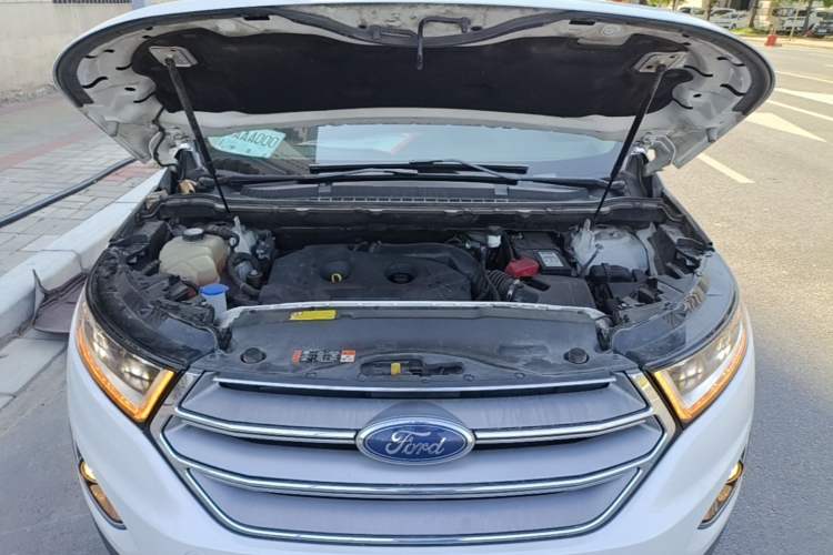 Used Ford Edge 2018 EcoBoost 245 Two-Wheel-Drive Titanium 7-Seater China V Standard Engine Bay
