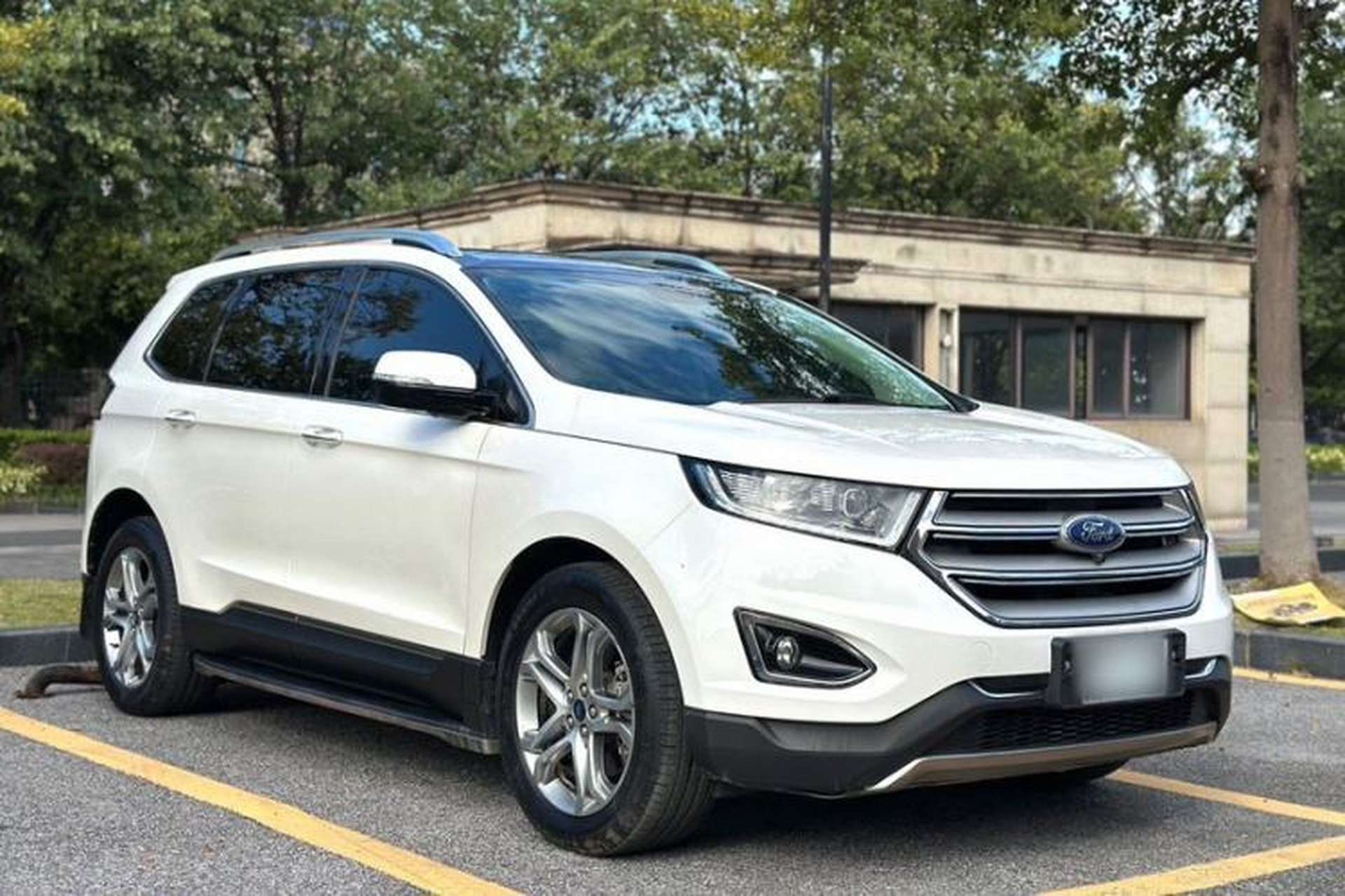 Used Ford Edge 2018 EcoBoost 245 Two-Wheel-Drive Titanium 7-Seater China V Standard Exterior 1