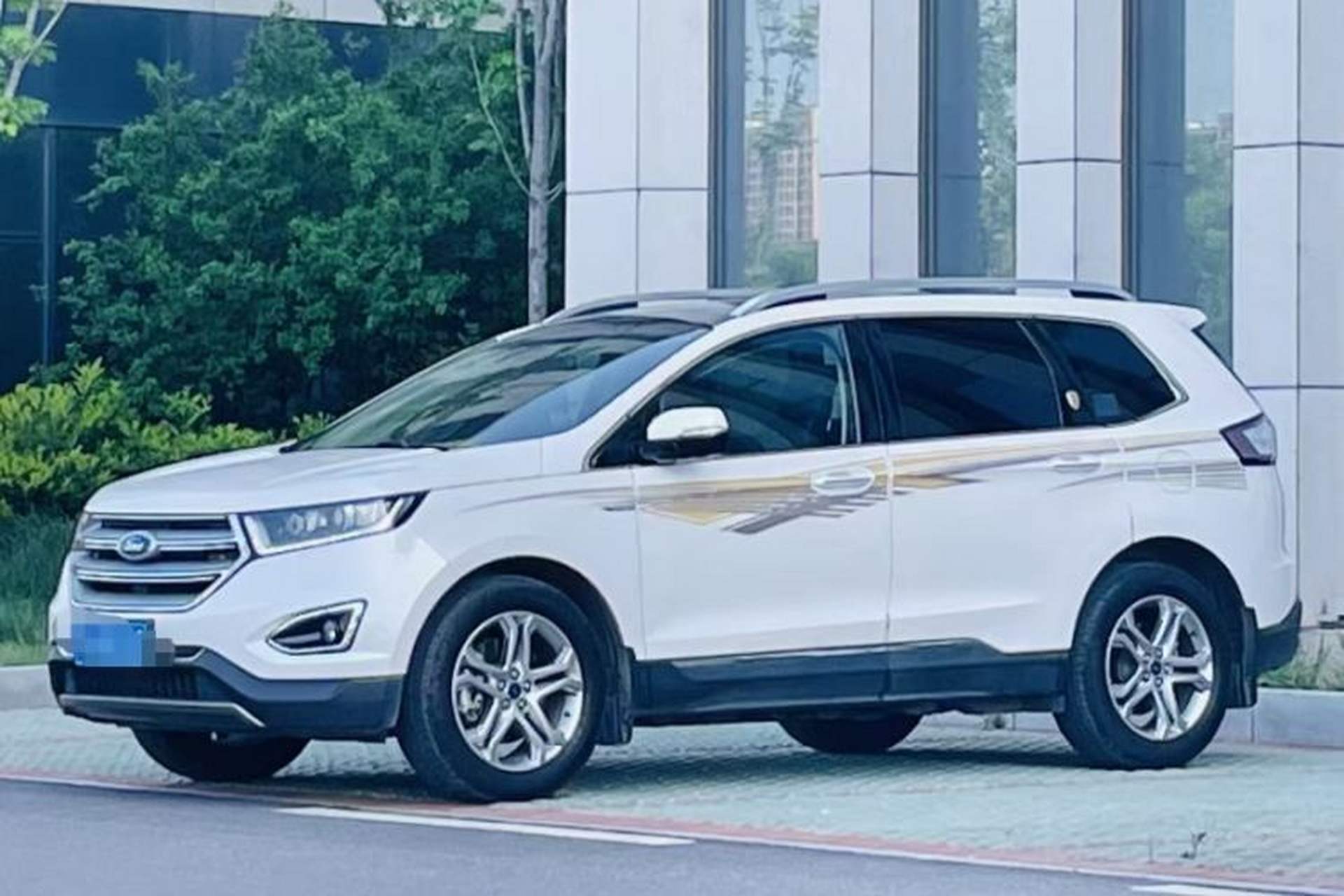 Used Ford Edge 2018 EcoBoost 245 Two-Wheel-Drive Titanium 7-Seater China VI Standard Exterior 1
