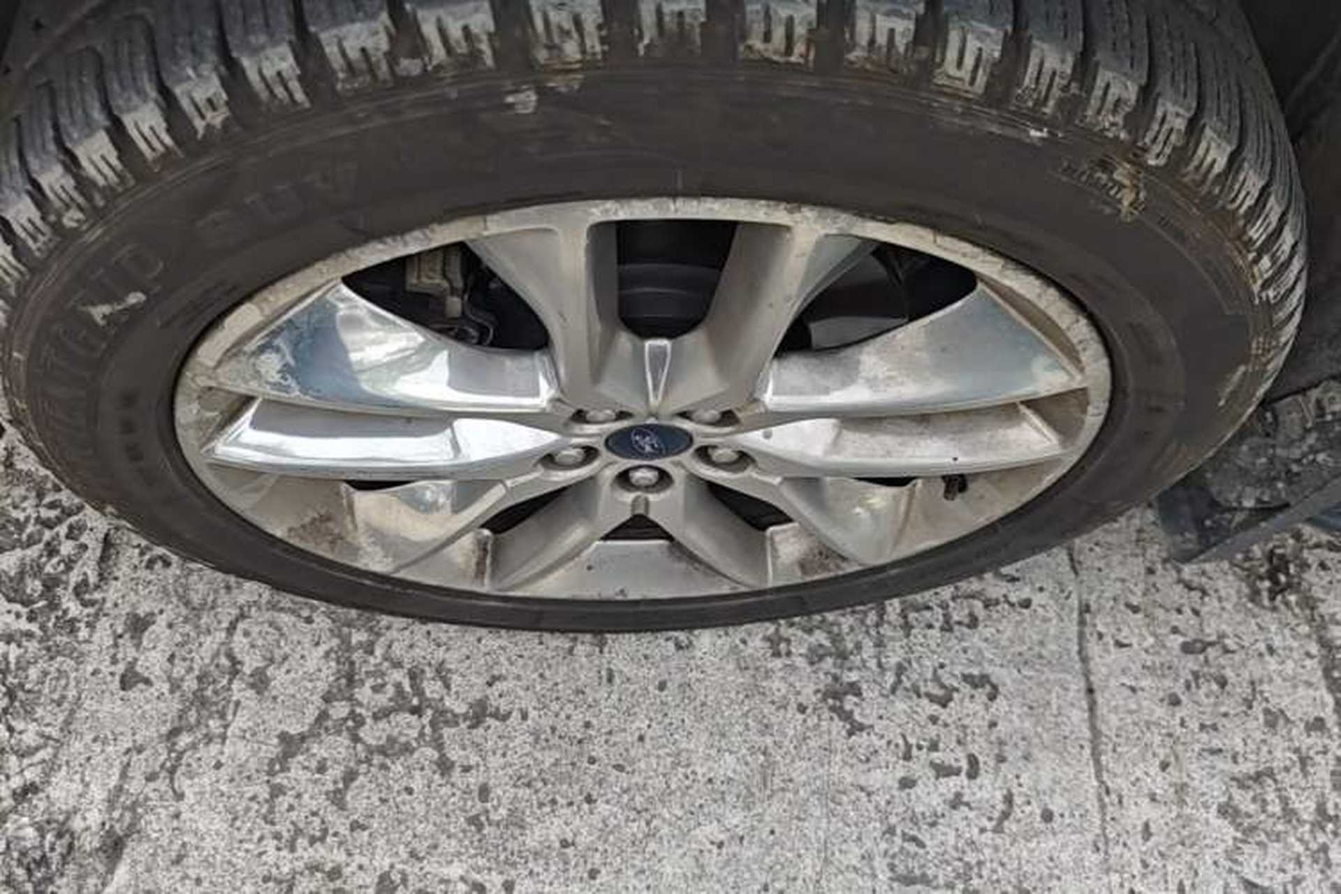 Used Ford Edge 2018 EcoBoost 245 Four-Wheel Drive Titanium 7-Seater Exterior 1