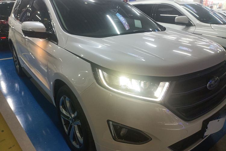 Used Ford Edge 2018 EcoBoost 245 Two-Wheel-Drive Sporty 7-Seater Exterior 1