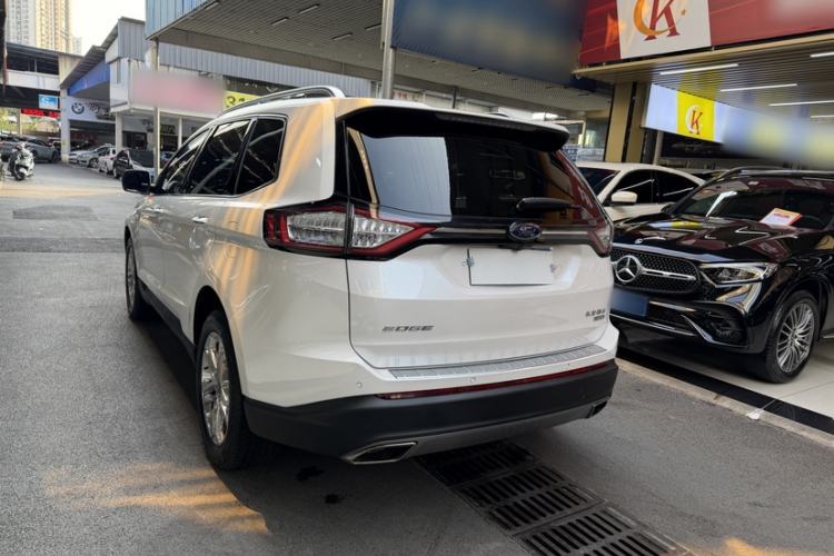 Used Ford Edge 2018 EcoBoost 245 Two-Wheel-Drive Titanium 7-Seater China V Standard Exterior 1
