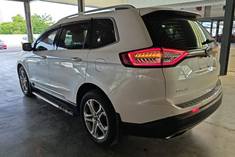 Used Ford Edge 2018 EcoBoost 245 Two-Wheel-Drive Titanium 7-Seater China V Standard Exterior 2