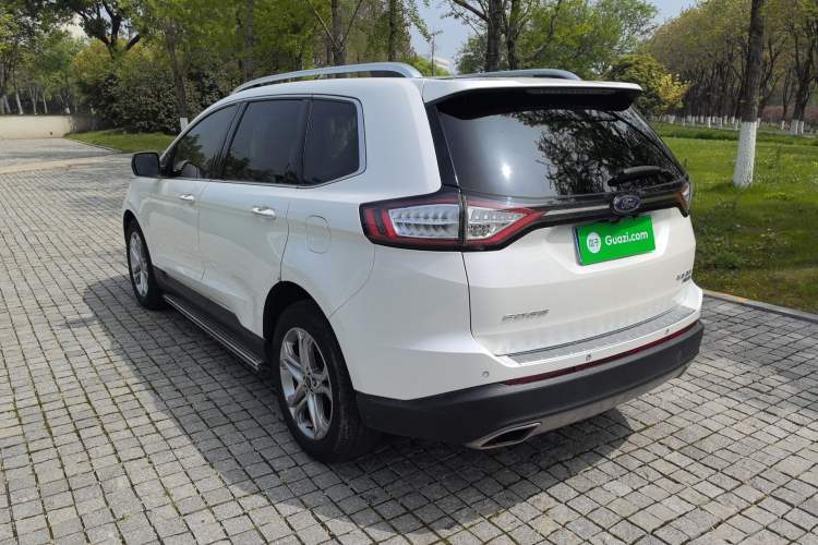 Used Ford Edge 2018 EcoBoost 245 Two-Wheel-Drive Titanium 7-Seater China VI Standard Exterior 2
