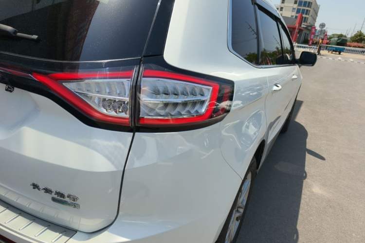Used Ford Edge 2018 EcoBoost 245 Two-Wheel-Drive Titanium 7-Seater China V Standard Exterior 3