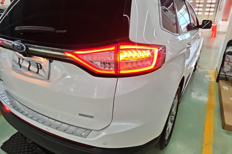 Used Ford Edge 2018 EcoBoost 245 Two-Wheel-Drive Titanium 7-Seater China VI Standard Exterior 3