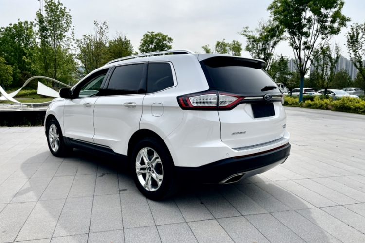 Used Ford Edge 2018 EcoBoost 245 Two-Wheel-Drive Titanium 7-Seater China V Standard Exterior 3