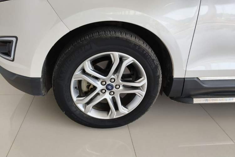 Used Ford Edge 2018 EcoBoost 245 Two-Wheel-Drive Titanium 7-Seater China V Standard Exterior 4