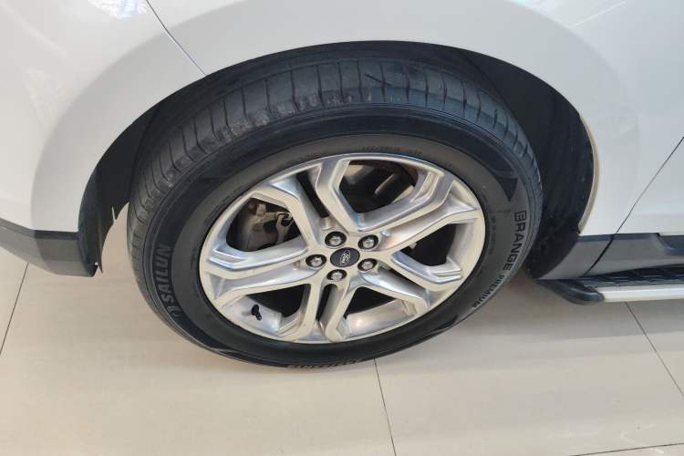 Used Ford Edge 2018 EcoBoost 245 Four-Wheel Drive Titanium 7-Seater Exterior 4