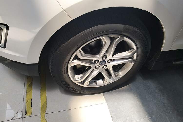 Used Ford Edge 2018 EcoBoost 245 Two-Wheel-Drive Titanium 7-Seater China V Standard Exterior 4